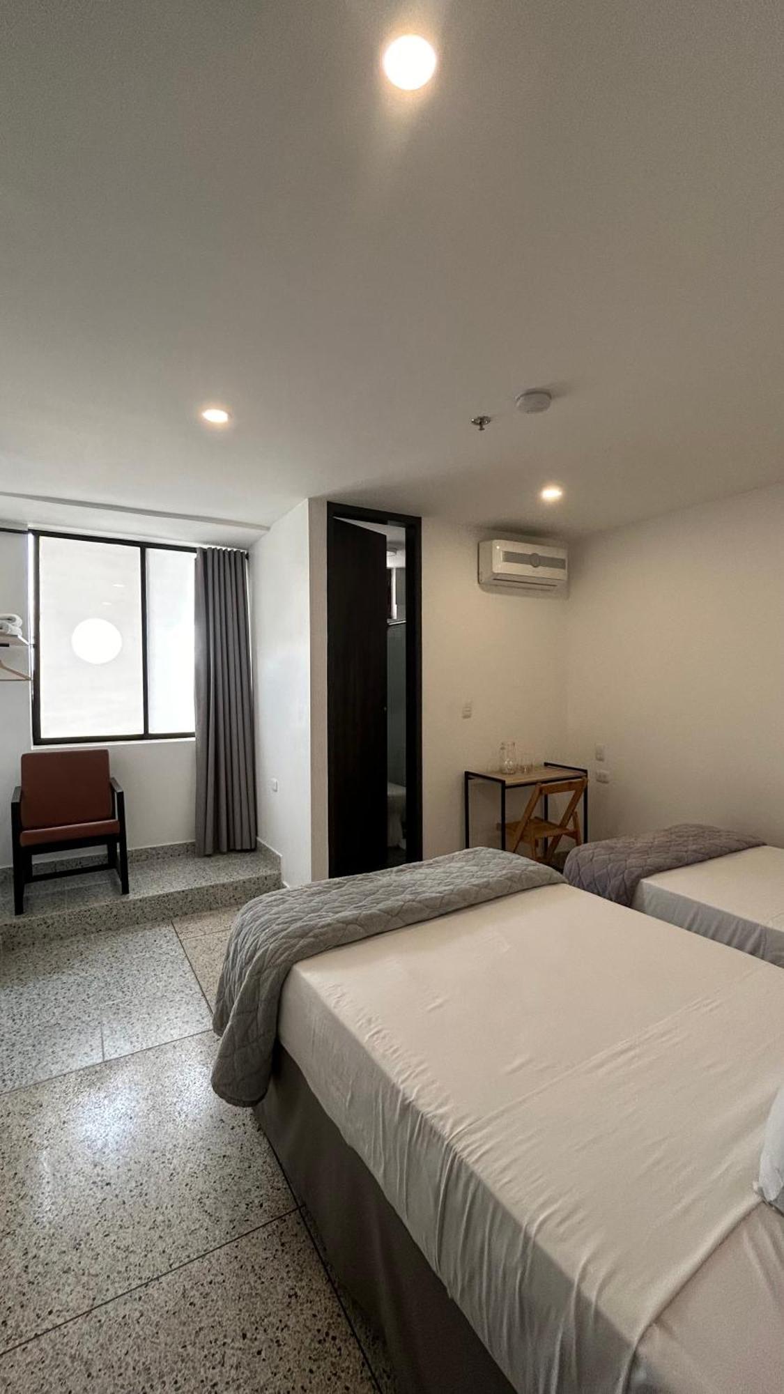 Bianco Hotel Boutique Кукута Екстер'єр фото